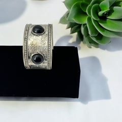 Silver Tone Cuff Bracelet with Faux Black Onyx Cabochons – Ethnic Style