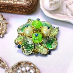 Vintage 1950s Peridot Green Ribbed Givre Glass Floral Brooch