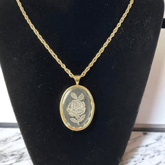 Vintage 1970s Clear Lucite Reverse Carved Rose Pendant Necklace
