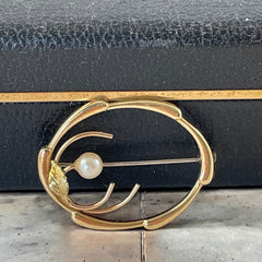 Vintage Krementz Pearl Gold Plated Flower & Leaf Brooch
