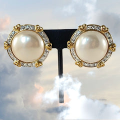 Vintage Landau Faux Mabe Pearl Pave Rhinestones Heart Gold Tone Clip-on Earrings