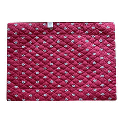 Reversible quilted cotton placemat in Bastide Red Grey by Marat d’Avignon, featuring a deep red floral diamond motif with ornate grey paisley borders on the front, and a delicate red-and-white floral pattern on the reverse, crafted in Provence.