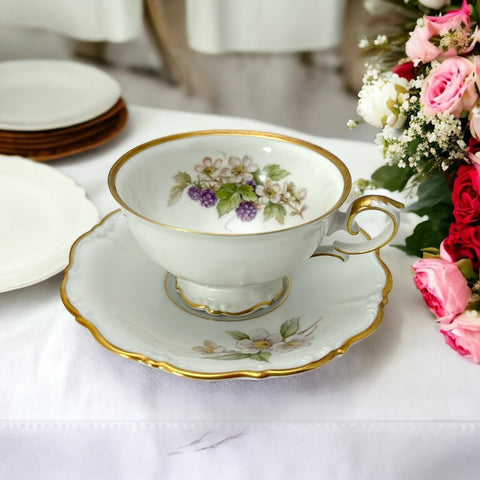 Vintage Tirchenreuth Bavaria Blackberries Porcelain Footed Tea Cup & Saucer Set 1960s | Tirchenreuth Fruit Collection | Tea Lover Gift