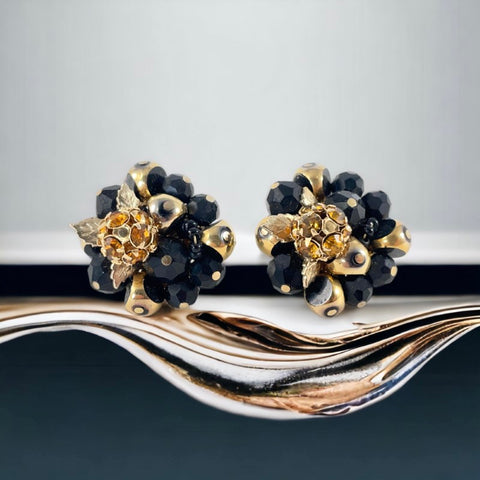 Vintage Signed Vendome Black & Gold Floral Cluster Round Clip-on