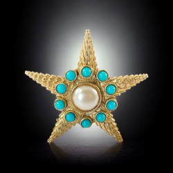 Vintage Starfish Faux Pearl & Turquoise Textured Gold Tone Brooch