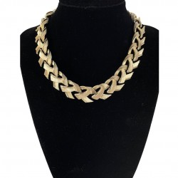 Vintage Lisner Textured Light Gold Tone Links Necklace