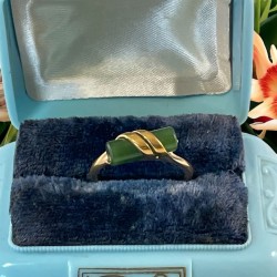 Vintage Signed Avon Wrapped Jade Cylinder Gold Tone Ring