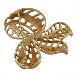 Vintage Coro Gold Tone Open Work Bow Brooch