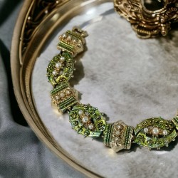 Vintage ART Arthur Pepper Green Enamel Gold Tone Ornate Link Bracelet