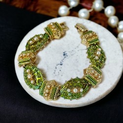 Vintage ART Arthur Pepper Green Enamel Gold Tone Ornate Link Bracelet