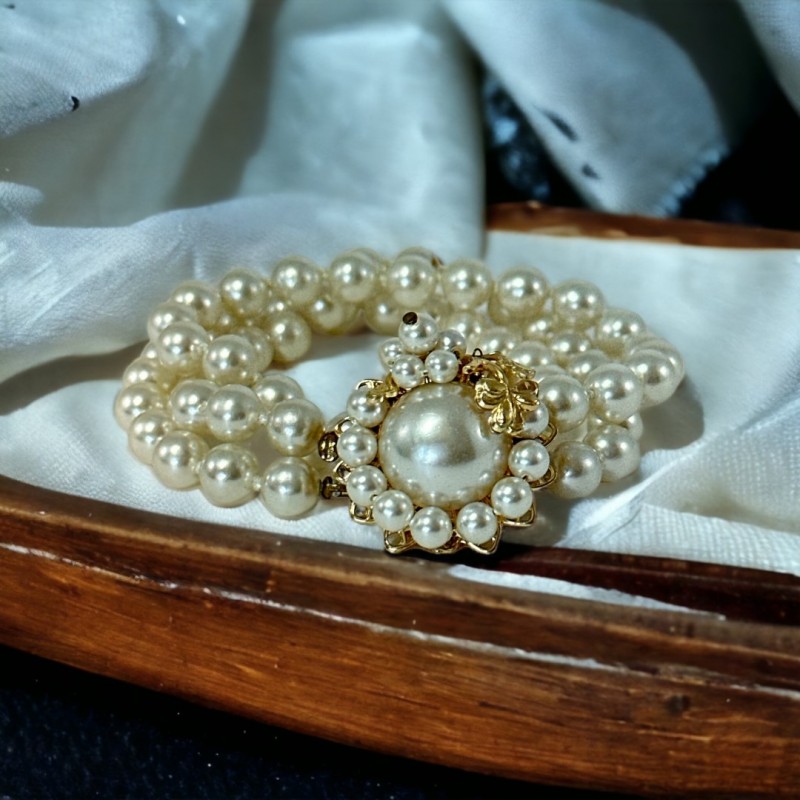 Vintage Double Strand Pearl Bracelet