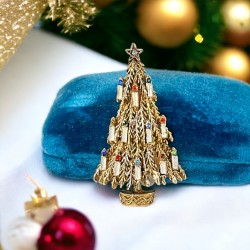 Vintage Signed ART Christmas Tree Brooch with Rhinestones and Enamel