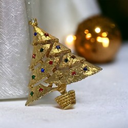 Vintage Multicolor Rhinestones Gold Tone Christmas Tree Brooch