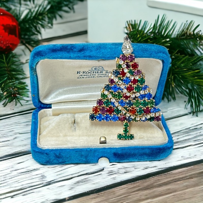 Vintage Dazzling Multicolored Rhinestones & Garlands Christmas Tree Brooch