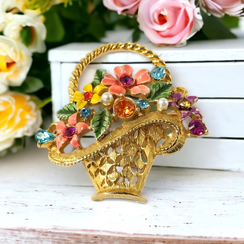 Vintage Weiss Gold Tone Floral Basket Brooch