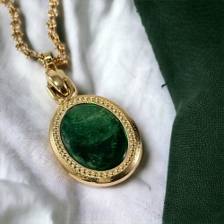 Vintage Sarah Coventry Emerald Green Reversible Pendant Gold Tone Chain Necklace