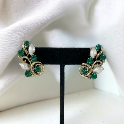 Vintage Lisner Emerald Green Rhinestone & Baby Tooth Faux Pearl Earrings