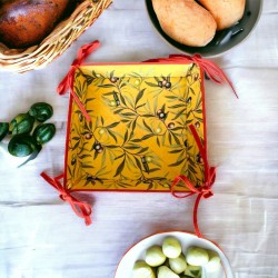 Provence Coated Breadbasket - Baux Olive Yellow