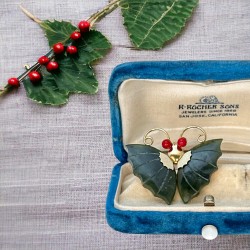 Vintage Jade Dynasty Butterfly Brooch Pendant