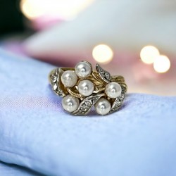 Vintage Signed Avon White Faux Pearls & Clear Rhinestones Gold Tone Floral Ring
