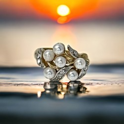 Vintage Signed Avon White Faux Pearls & Clear Rhinestones Gold Tone Floral Ring