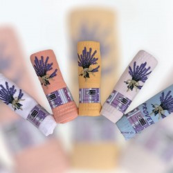 https://www.saveurdujour.com/5696-home_default/provence-embroidered-lavender-bouquet-waffle-weave-towel-coton-blanc.jpg