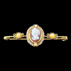 Rare Antique French Hard Stone Cameo 18K Gold Brooch