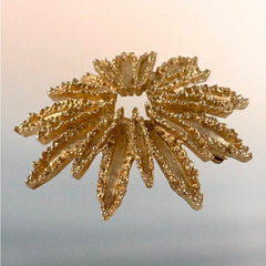 Vintage Avon Starburst Textured Gold Tone Statement Flower Brooch