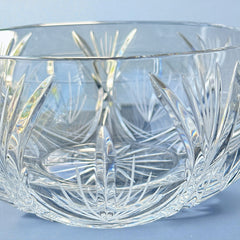  Vintage Bohemian Jihlava cut crystal bowl from the Winter collection, wheat sheaf motif, 1980s Czech glass, 8½" wide centerpiece in very good condition, eco‑conscious sustainable tableware for holiday hosting or gifting.