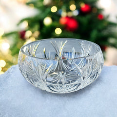  Vintage Bohemian Jihlava cut crystal bowl from the Winter collection, wheat sheaf motif, 1980s Czech glass, 8½" wide centerpiece in very good condition, eco‑conscious sustainable tableware for holiday hosting or gifting.