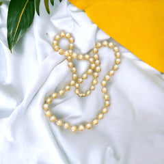 Vintage Buttercream Moonglow Lucite Necklace