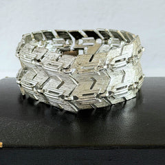 Vintage Cathe silver‑tone textured herringbone link bracelet