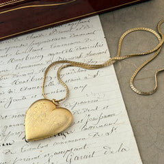 Vintage Victorian Revival Engraved Gold‑Tone Floral Heart Locket and Chain Necklace – 1970s–1980s