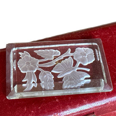 Vintage 1940s clear glass vanity box with reversed etched floral and butterfly design, beveled lid, and frosted detailing—perfect for jewelry, trinkets, or decorative display.