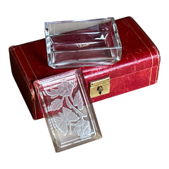 Vintage 1940s clear glass vanity box with reversed etched floral and butterfly design, beveled lid, and frosted detailing—perfect for jewelry, trinkets, or decorative display.
