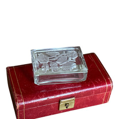 Vintage 1940s clear glass vanity box with reversed etched floral and butterfly design, beveled lid, and frosted detailing—perfect for jewelry, trinkets, or decorative display.
