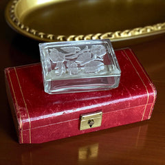 Vintage 1940s clear glass vanity box with reversed etched floral and butterfly design, beveled lid, and frosted detailing—perfect for jewelry, trinkets, or decorative display.