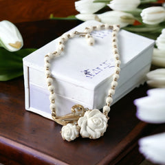 Elegant Vintage Kramer White Floral Gold Tone Pendant Necklace