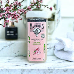 Le Petit Marseillais Shower Cream - Cherry Flower - Large