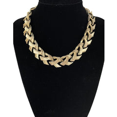 Vintage Lisner Textured Light Gold Tone Links Necklace