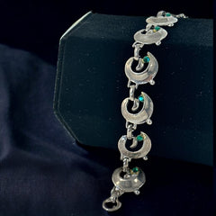 Vintage Mid Century Modern Emerald Rhinestones Crescent Scroll Link Bracelet