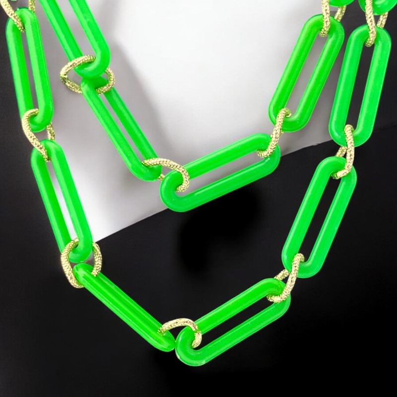 Vintage 1980s Neon Green &amp; Textured Gold Tone Links Extra Long Necklace – Bold &amp; Modern Fun