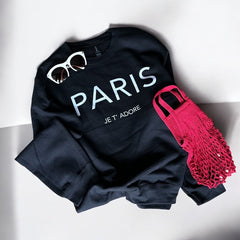 Cozy and Stylish "Paris Je T'Adore" French-Themed Black Sweatshirt