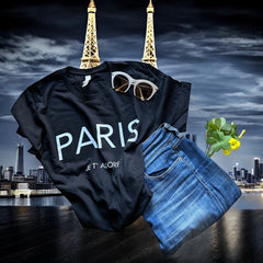 Chic and Fun "Paris Je T'Adore" French-Themed Black Tee