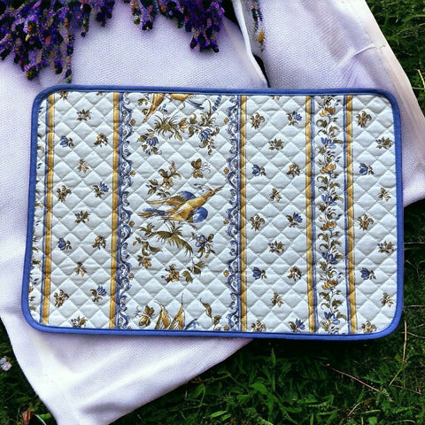 Provence Quilted Placemat - Moustiers Blue - Blue Trim - Tissus Toselli