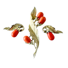 Vintage Sarah Coventry “Bittersweet Berries” brooch and clip‑on earrings set with peach teardrop berries and gold‑tone leaves