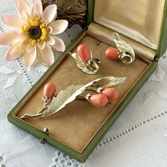 Vintage Sarah Coventry “Bittersweet Berries” brooch and clip‑on earrings set with peach teardrop berries and gold‑tone leaves