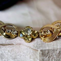 Vintage Sarah Coventry Gold Tone & Rhinestones Floral Bracelet