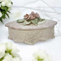 Vintage Corday Pale Pink Porcelain Trinket Box – 3D Roses Capodimonte Style (1940s–1950s)