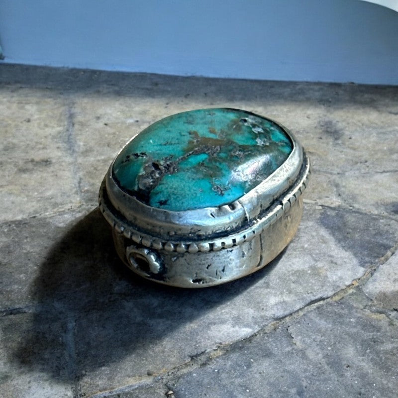 Oval Turquoise Detailed Silver Bead Setting Ring Oval Turquoise Detailed Silver Bead Setting Ring